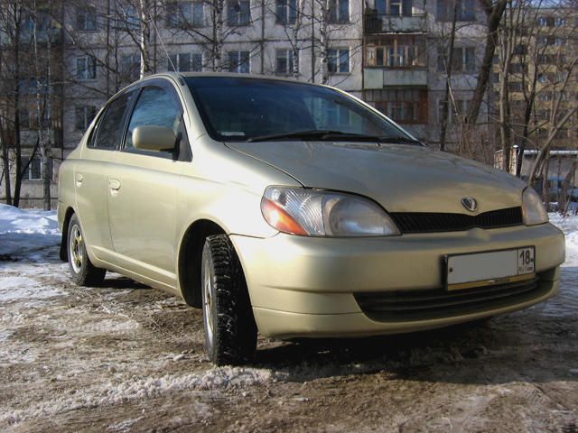 1999 Toyota Platz