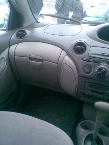 1999 Toyota Platz