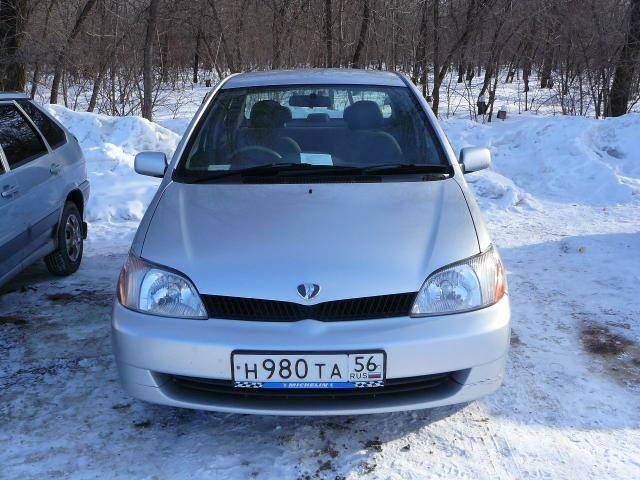 1999 Toyota Platz