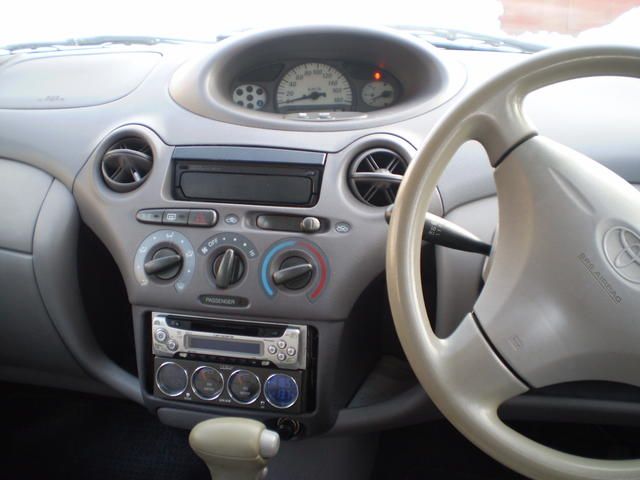 1999 Toyota Platz