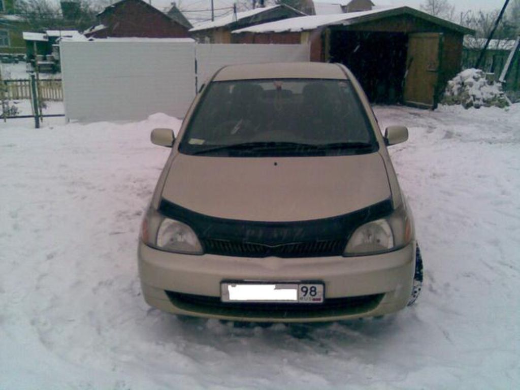 1999 Toyota Platz