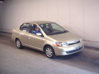 1999 Toyota Platz Photos