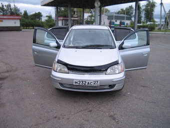 2000 Toyota Platz