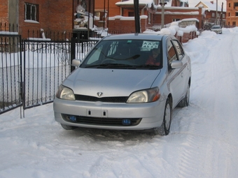 2000 Toyota Platz