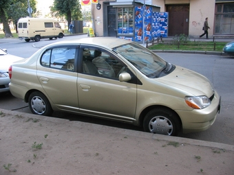 2000 Toyota Platz