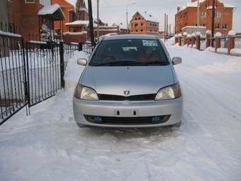 2000 Toyota Platz