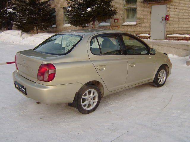 2000 Toyota Platz