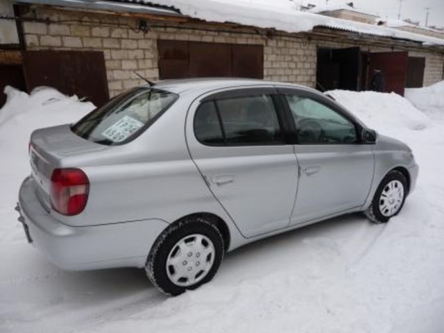 2000 Toyota Platz