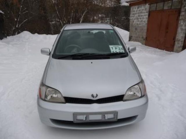 2000 Toyota Platz