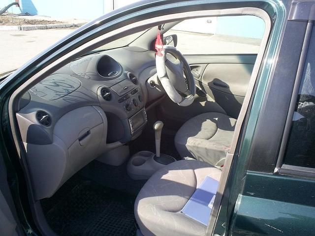2000 Toyota Platz