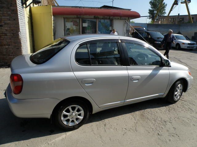 2000 Toyota Platz