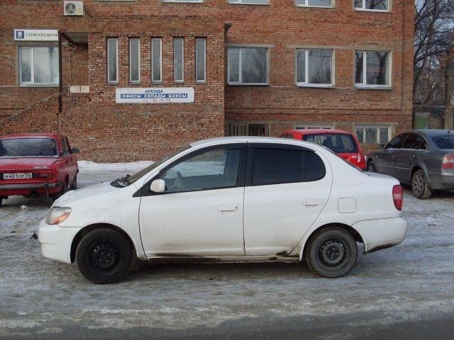 2000 Toyota Platz