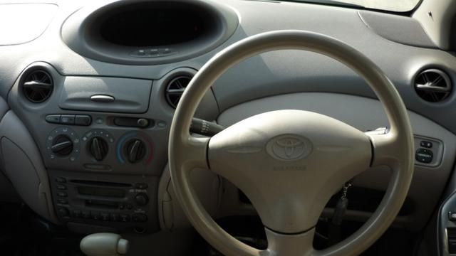 2000 Toyota Platz