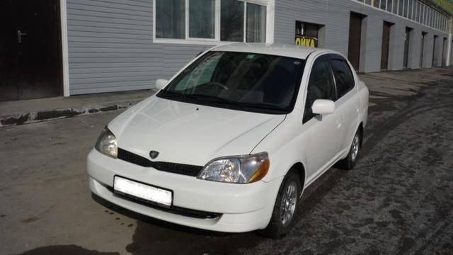 2000 Toyota Platz