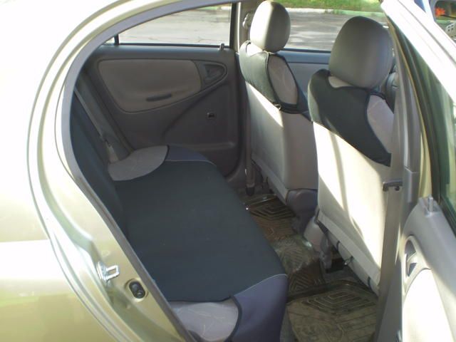 2000 Toyota Platz