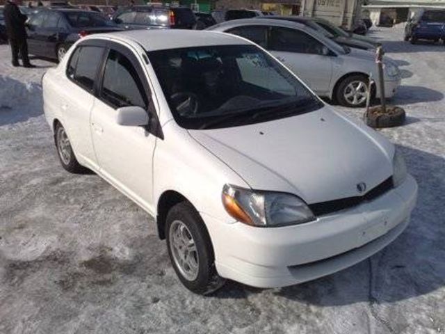 2000 Toyota Platz