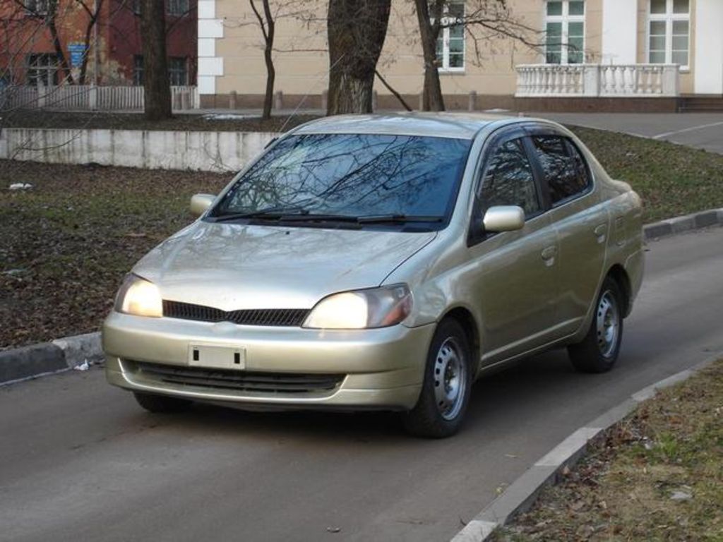2000 Toyota Platz