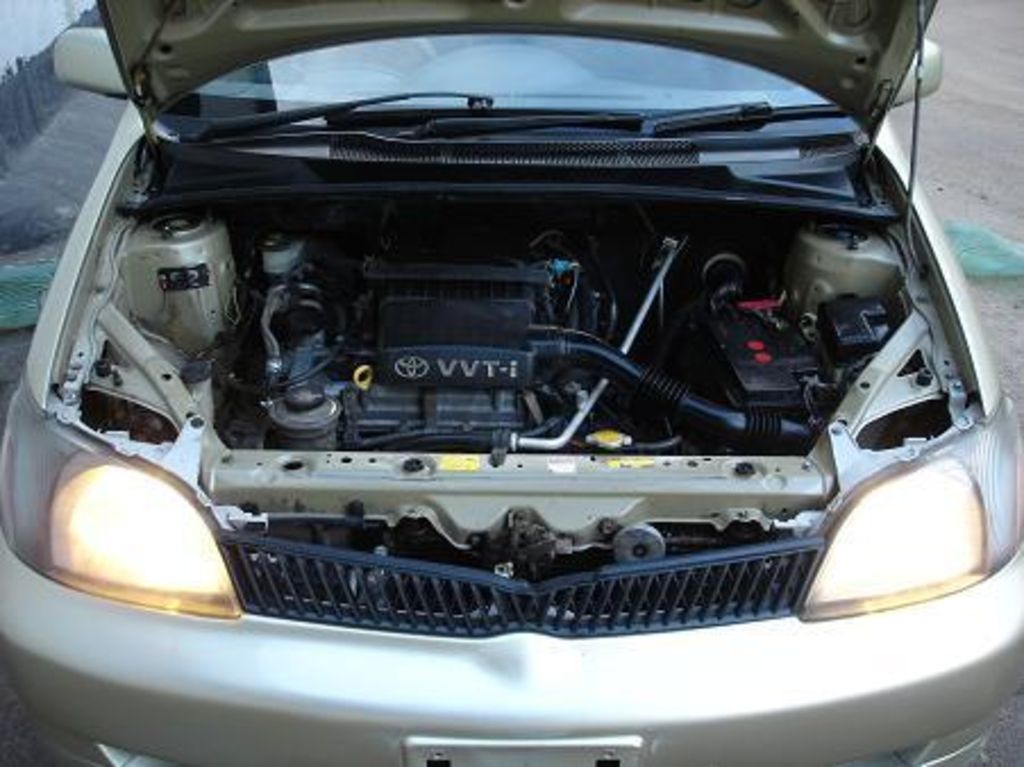 2000 Toyota Platz
