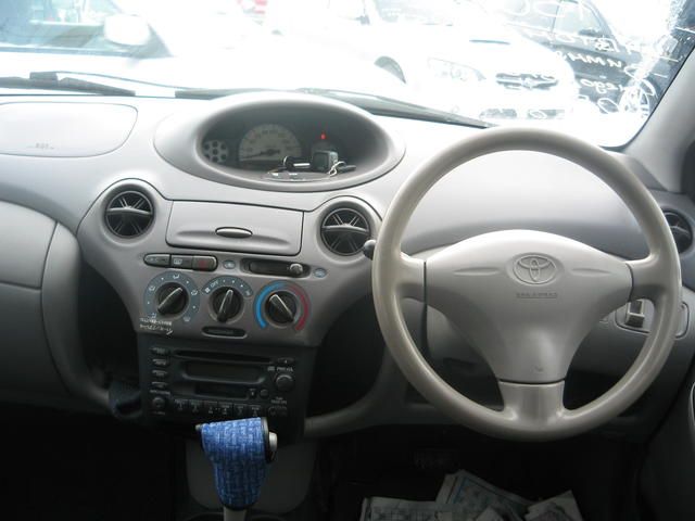 2000 Toyota Platz