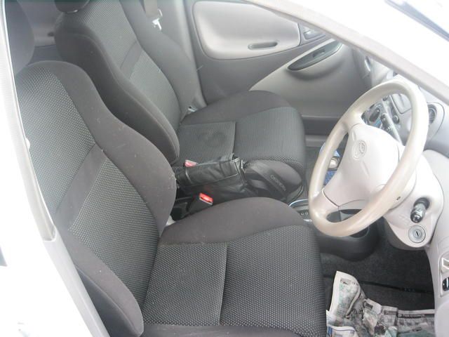 2000 Toyota Platz