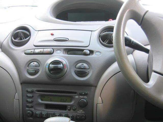 2000 Toyota Platz