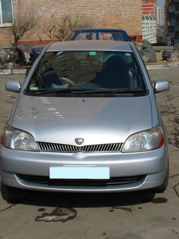 2000 Toyota Platz