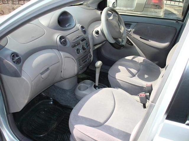 2000 Toyota Platz