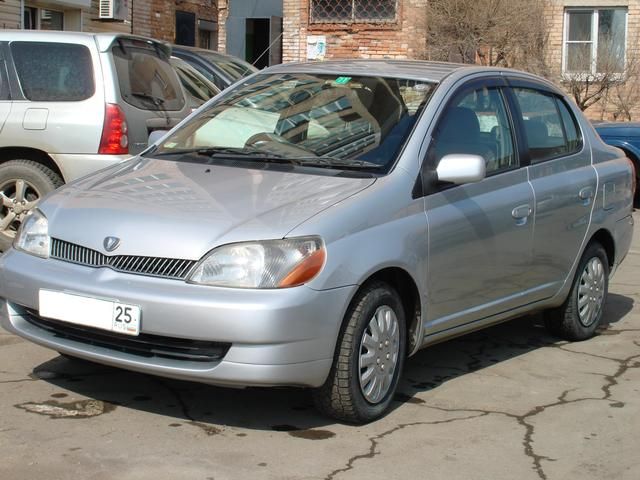 2000 Toyota Platz