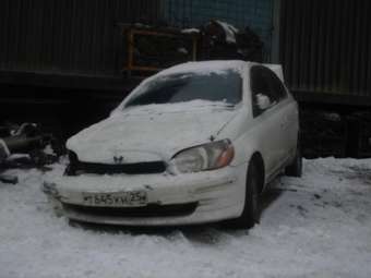 2000 Toyota Platz