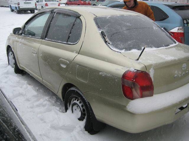 2000 Toyota Platz