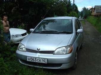 2000 Toyota Platz