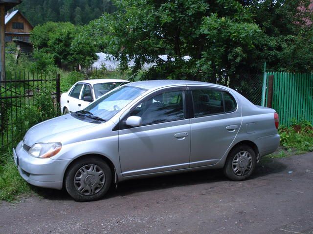 2000 Toyota Platz