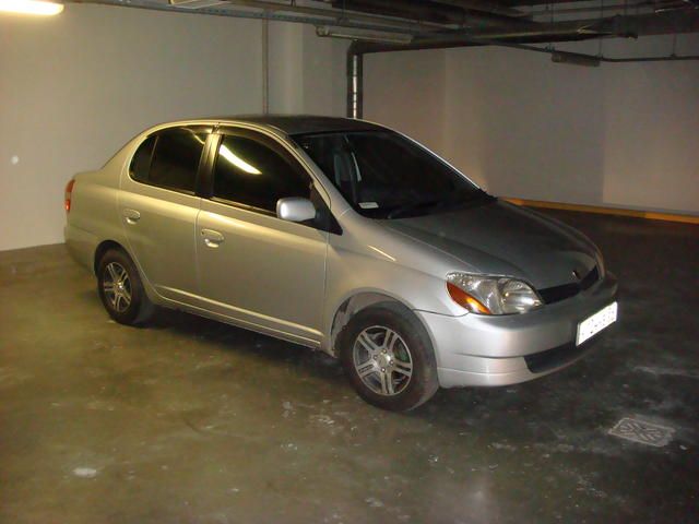 2000 Toyota Platz