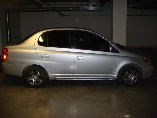 2000 Toyota Platz