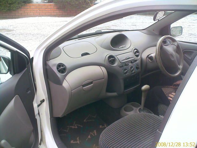 2000 Toyota Platz