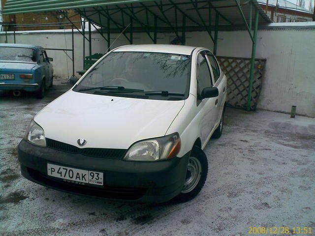 2000 Toyota Platz