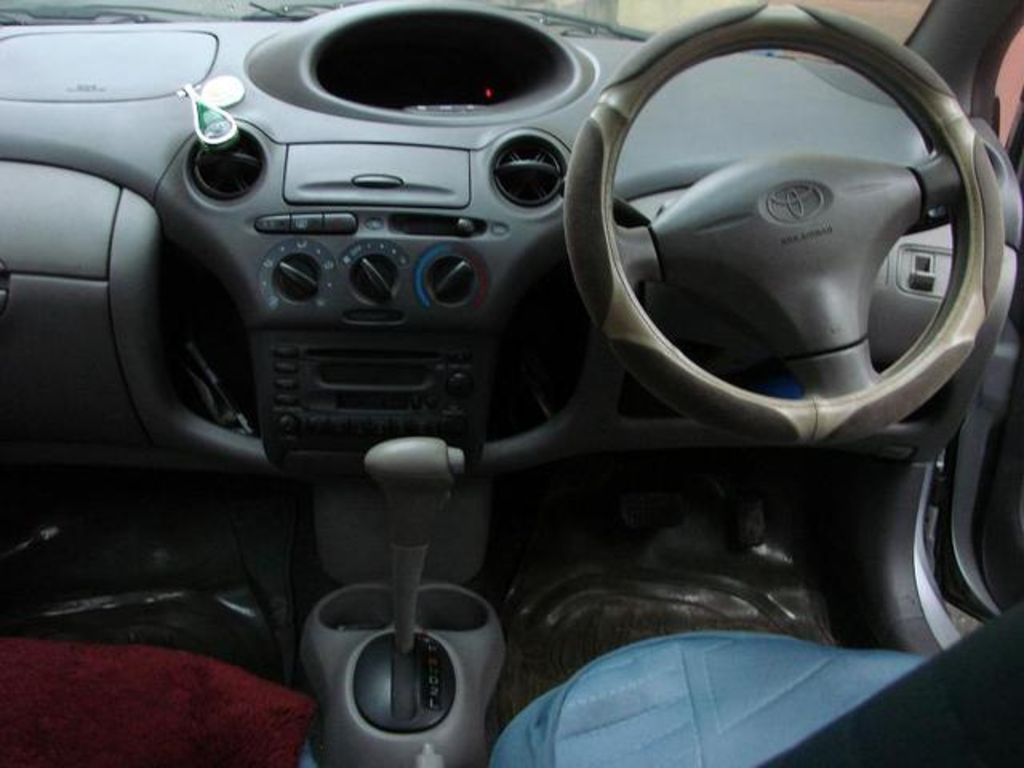 2000 Toyota Platz