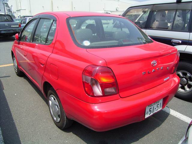 2000 Toyota Platz Pictures