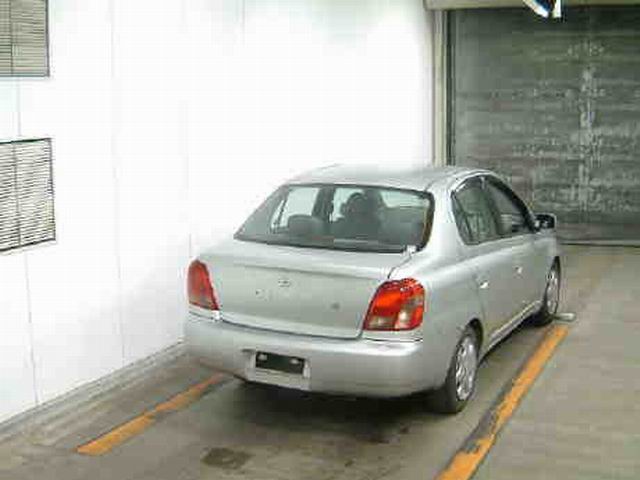 2000 Toyota Platz Pictures