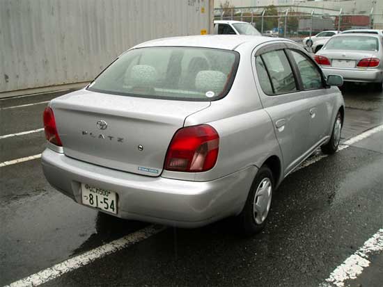 2000 Toyota Platz Pics
