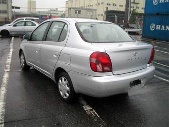 2000 Toyota Platz Photos