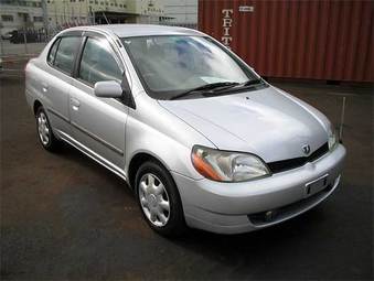 2000 Toyota Platz Images