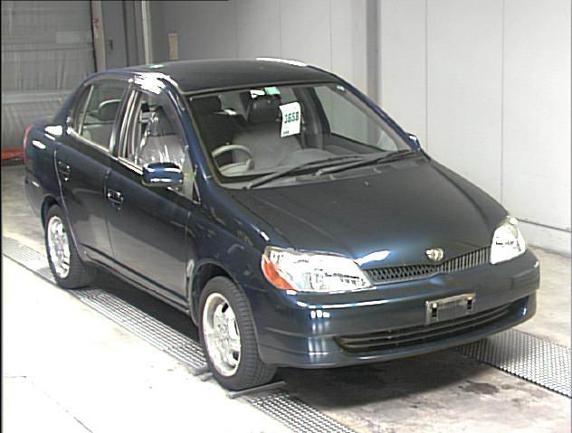 2000 Toyota Platz Pictures