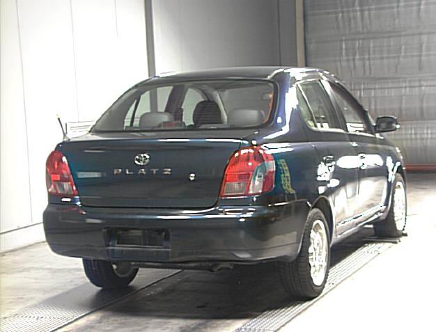 2000 Toyota Platz Photos