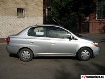 2000 Toyota Platz Pictures