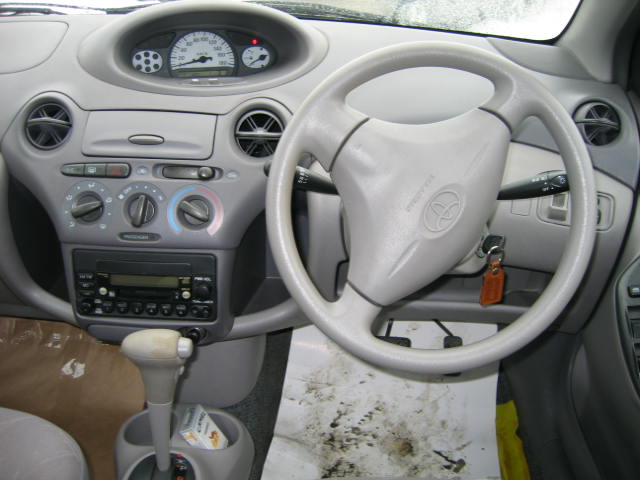 2000 Toyota Platz For Sale