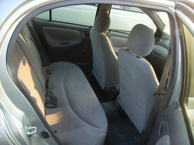 2000 Toyota Platz Wallpapers