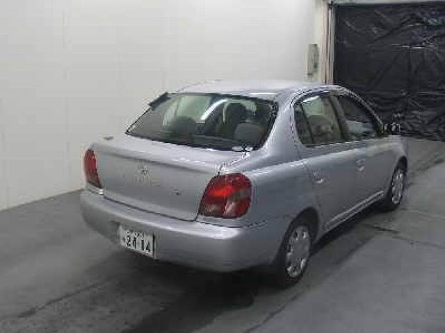 2000 Toyota Platz Wallpapers