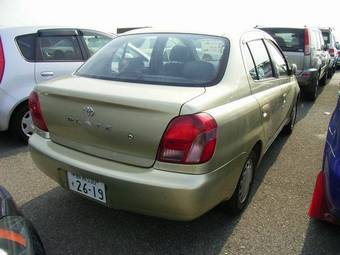 2000 Toyota Platz Pictures