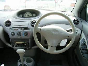 2000 Toyota Platz Wallpapers
